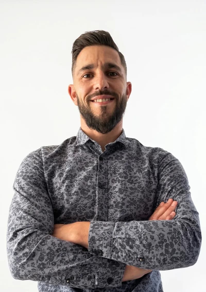 Romain Hélias — Formateur IA en entreprise